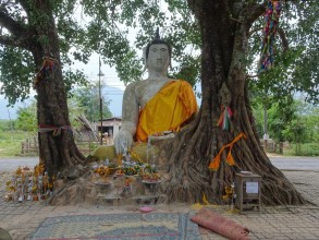 31st October - Phu Salao & big golden Buddha [Laos]