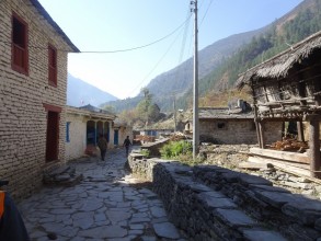 8th March - Annapurna circuit day 14 (Ghasa to Tatopani) [Nepal]